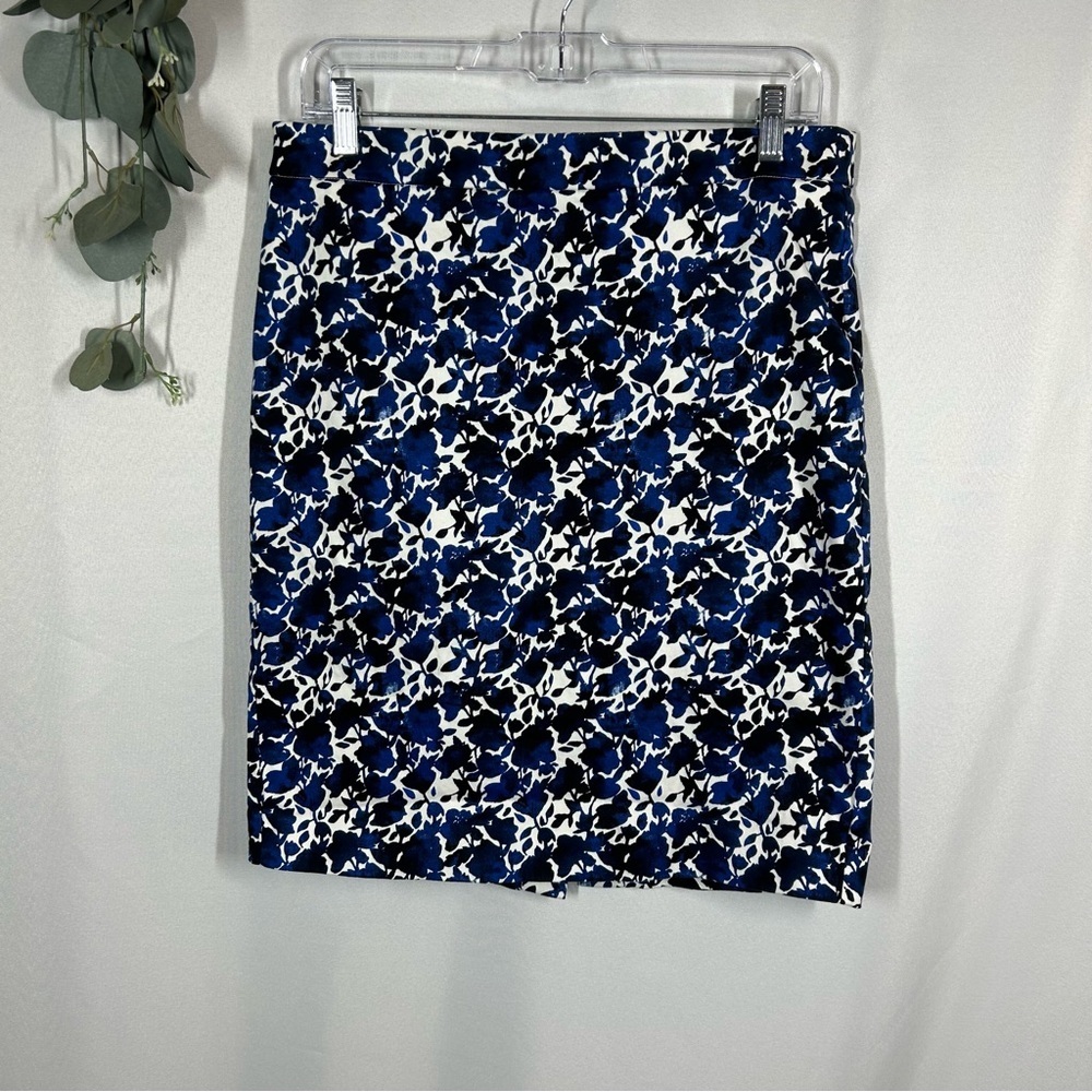 J Crew | Floral Pencil Skirt Blue White Career Wear Women’s Size 8